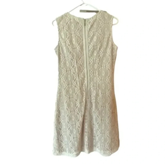 Sharagano Women’s Cream Lace Sleeveless Sheath Dress Size 8 Cocktail Work - Picture 6 of 6